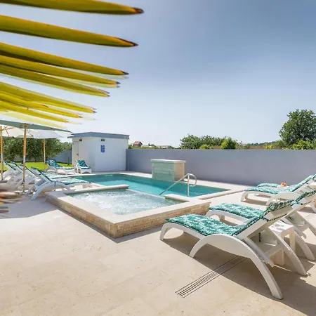 Ferienhaus Pet Friendly In *